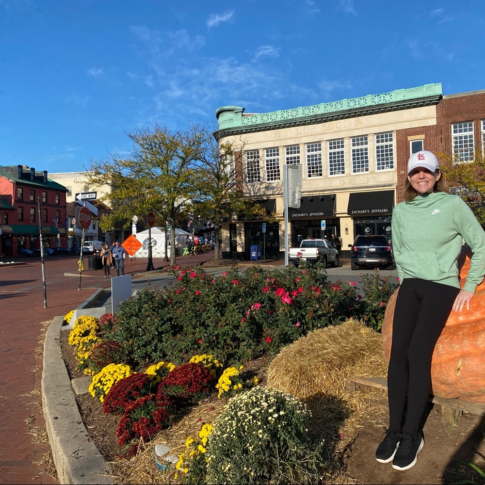 Meet your Posher, Lindsey